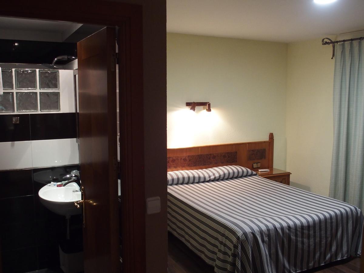 Hotel El Tablazo Villalba de la Sierra Eksteriør bilde